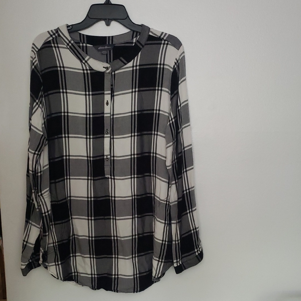Eddie Bauer Black and White Casual Button Down Shirt